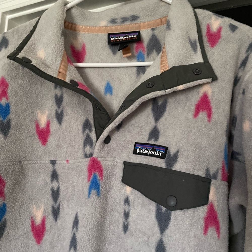 Size large, Patagonia synchilla pullover!